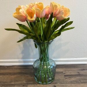 18 Piece Artificial Real Touch Pink Tulips Flower in Glass Vase Faux Water Decor